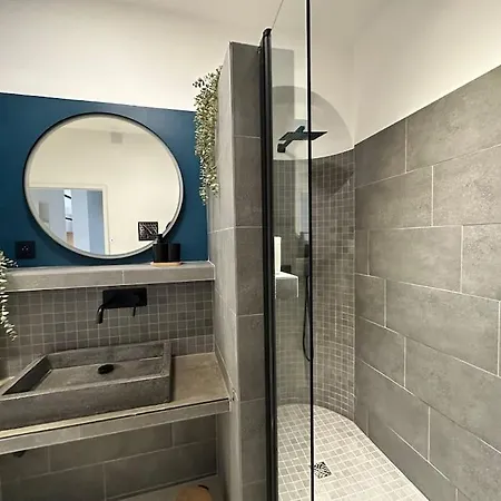 Le Big Stork - - Centre Historique アパート